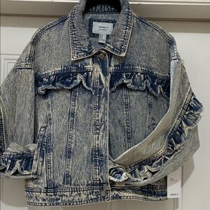 Forever 21 Acid-Wash Ruffle Denim Jacket NWT PTP 21 Length 20 Size Medium